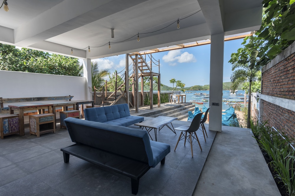 Charlies Shack Lombok