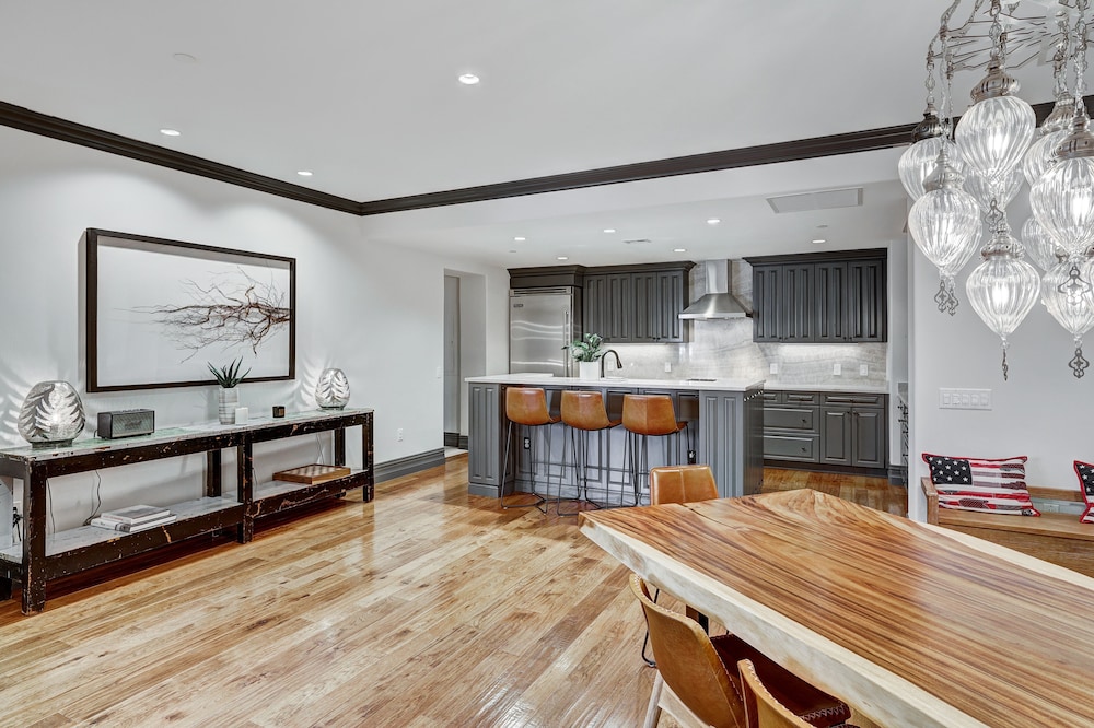 Luxury 3 Bedroom Condo at The Arrabelle by RedAwning - Save 20 on 7 Nights! - Property Image 8