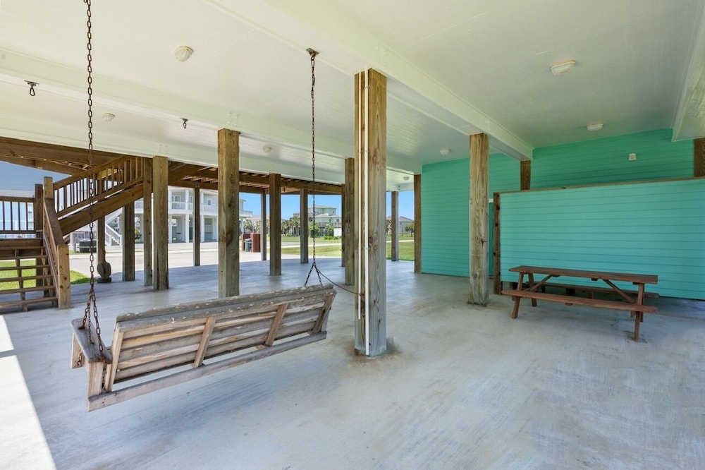 Pelican Post 3 Bedroom Home