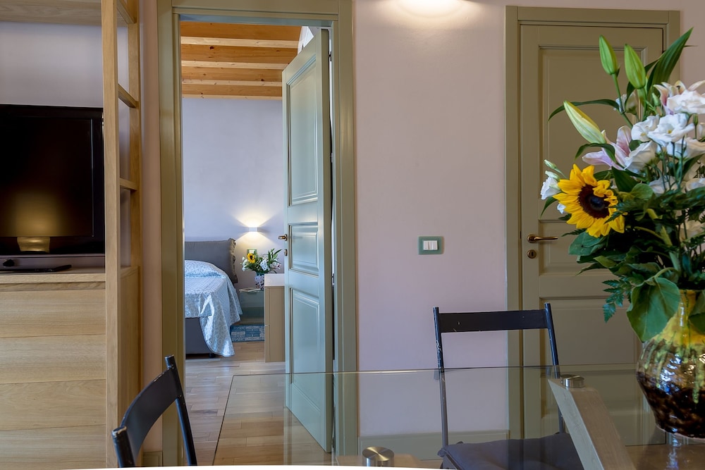 De Gregorio Suites view 2