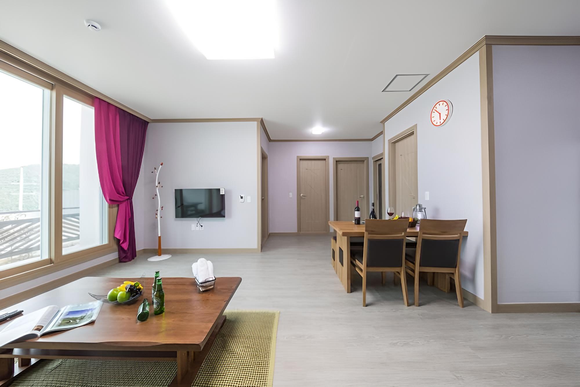 Yeosu Ailia Pension