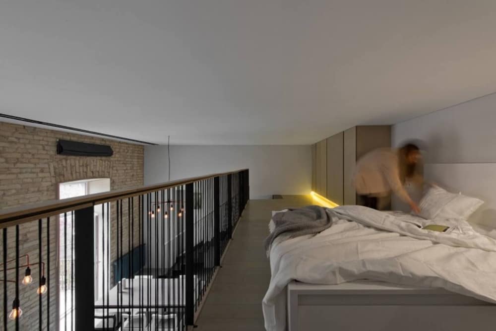 Luxury 1-bed Apartment in Vilnius Oldtown view 3
