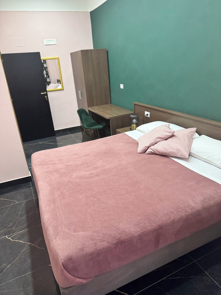 Katarios Suite