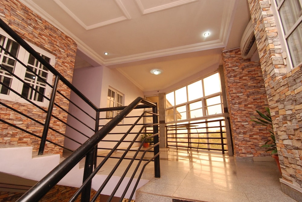 Silverland Hotel and Suites