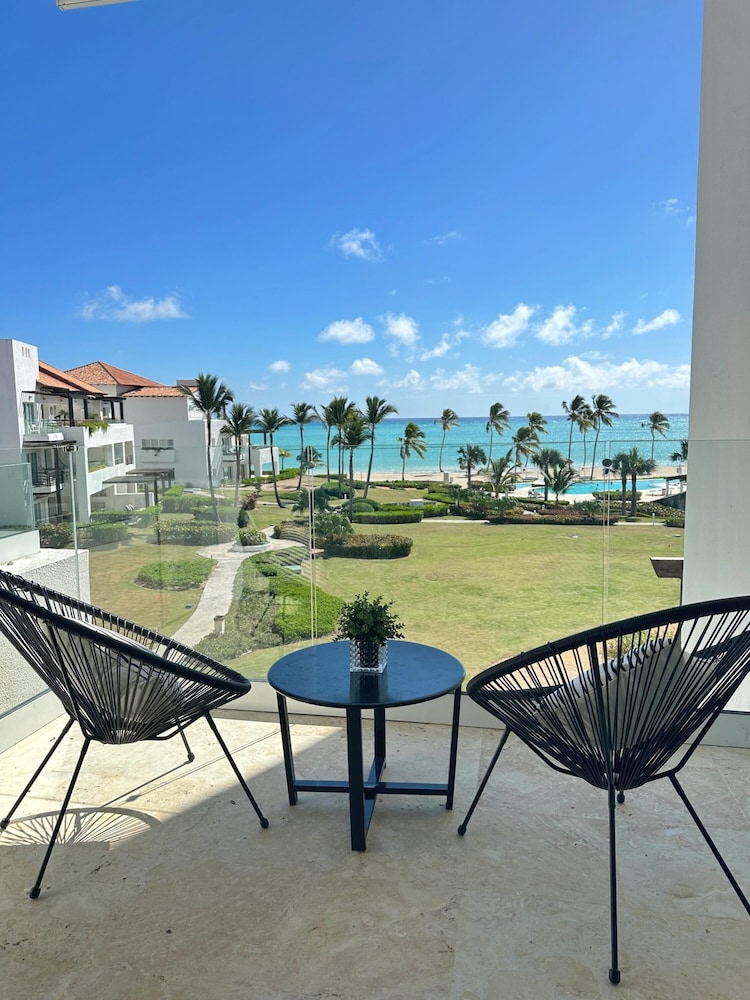 Modern Studio With Ocean View in Punta Palmera