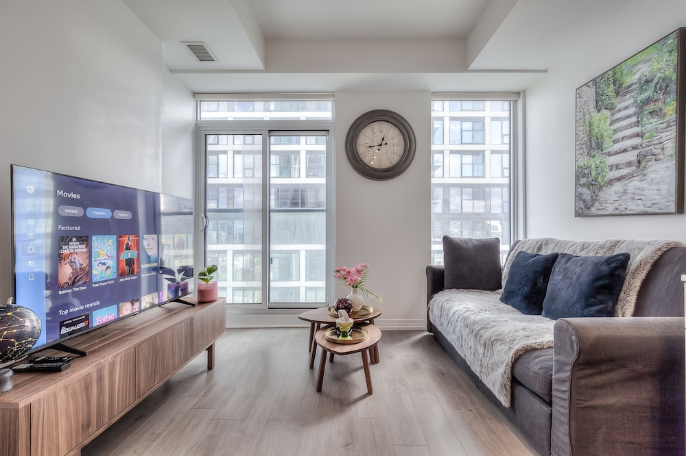 Hotel RivetStays - The Jarvis - Image 1