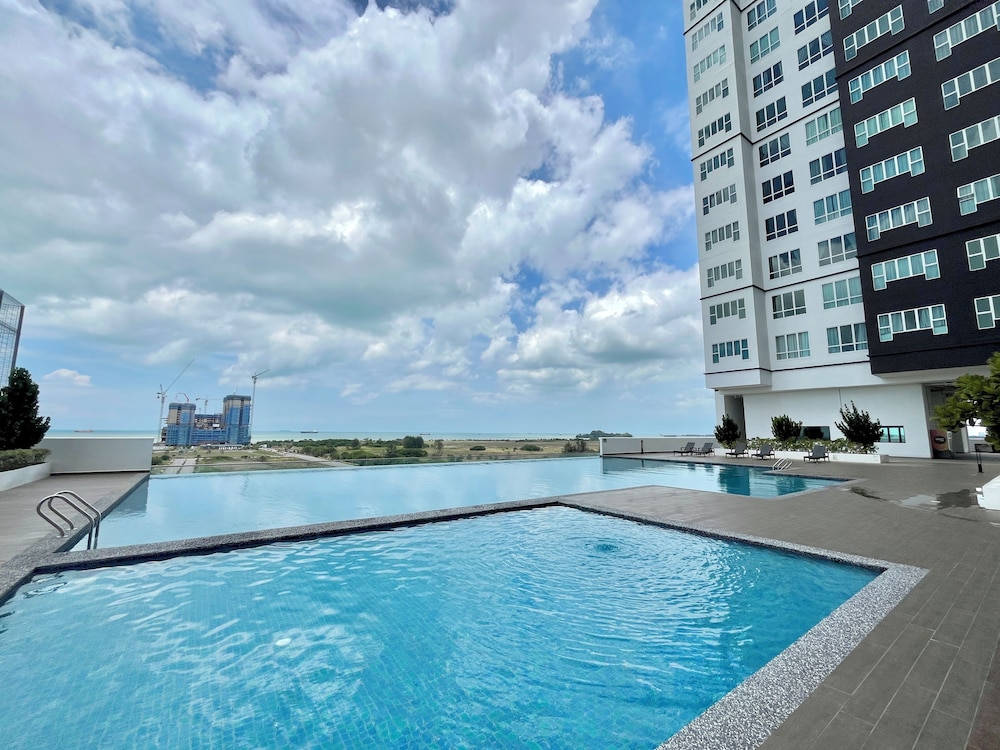 Amber Cove Melaka by Manhattan Group