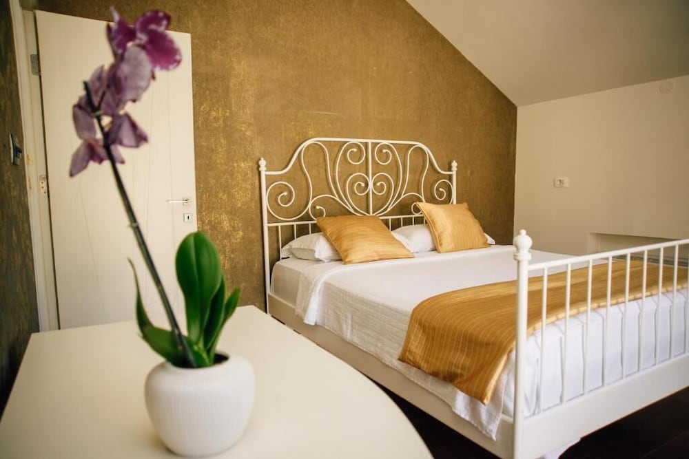 Filip Deluxe Rooms