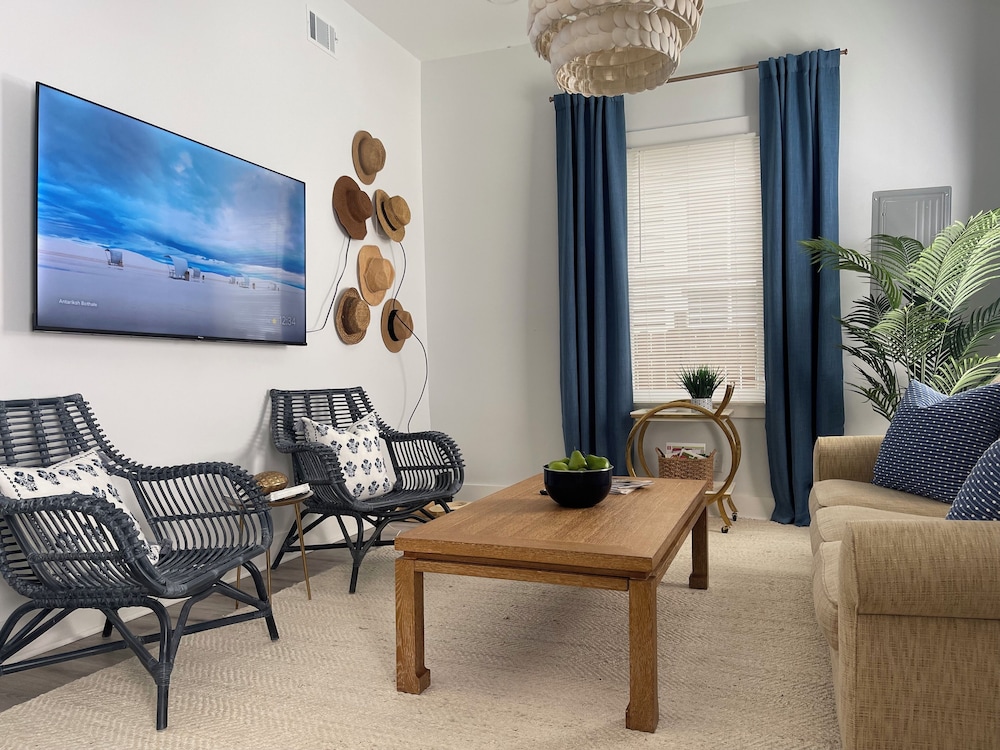 Stylish 1900s Renovated Apartments