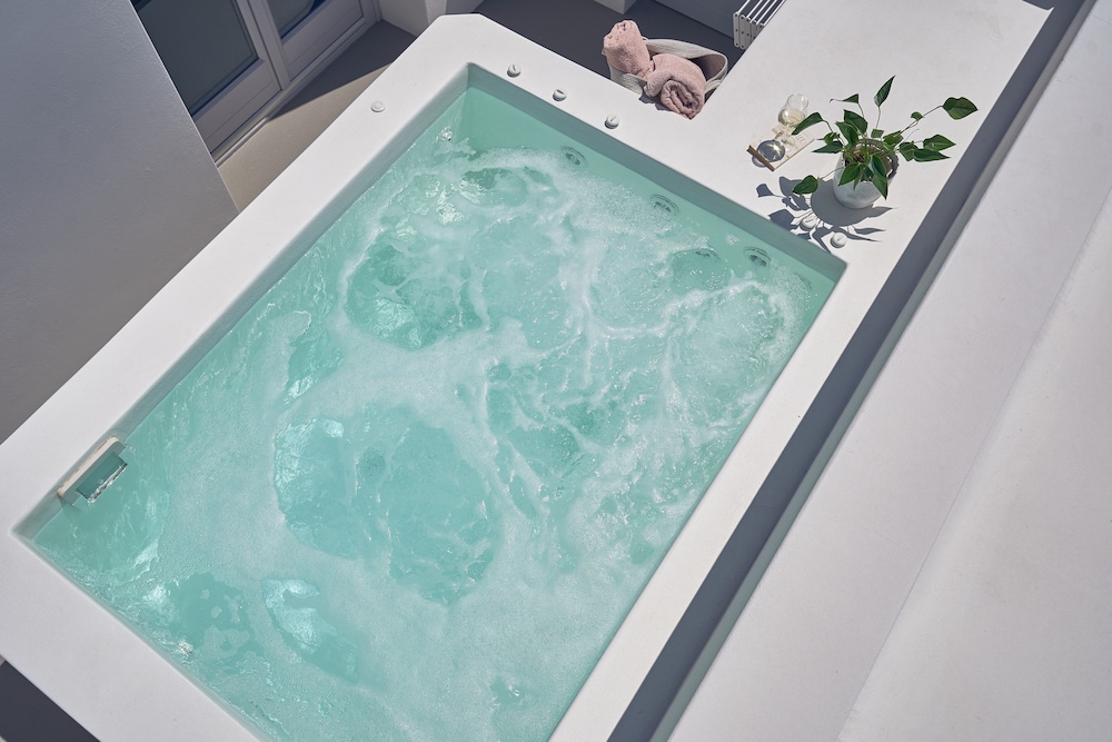 Nova Luxury Suites
