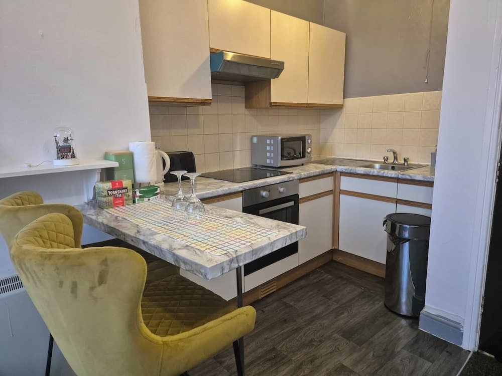 1 Bed-sleeps 2-city Centre-no Free Parking