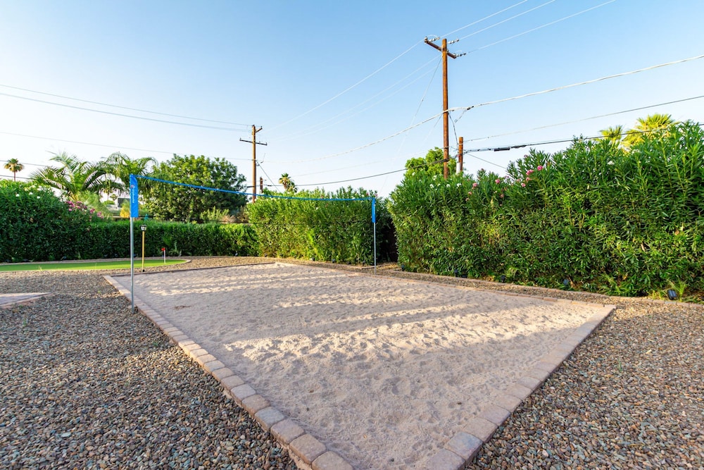 Desert Winds Windsor Pool Spa Volleyball