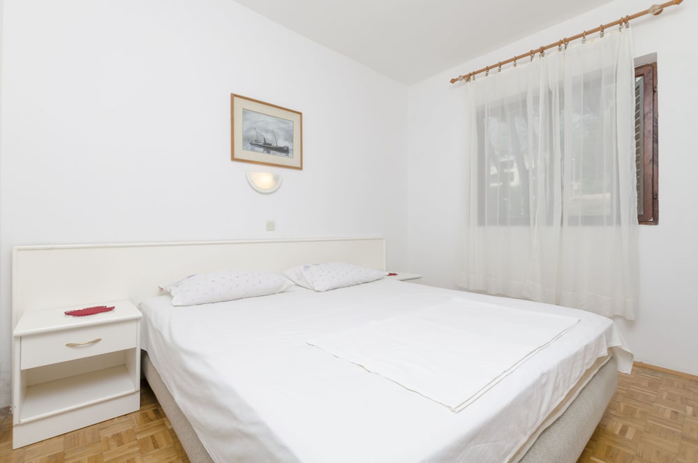 Apartments Tonin view 2