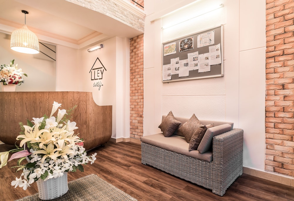 Alleyway Hostel - Adults Only