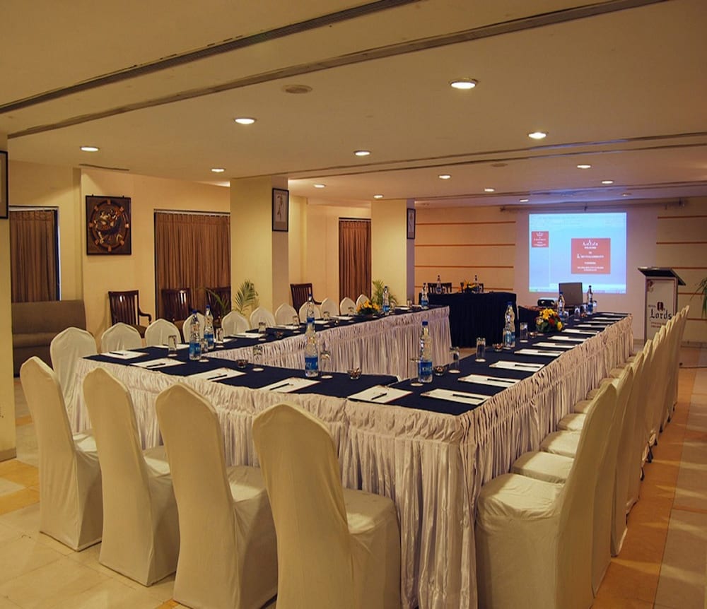 meeting & event spaces