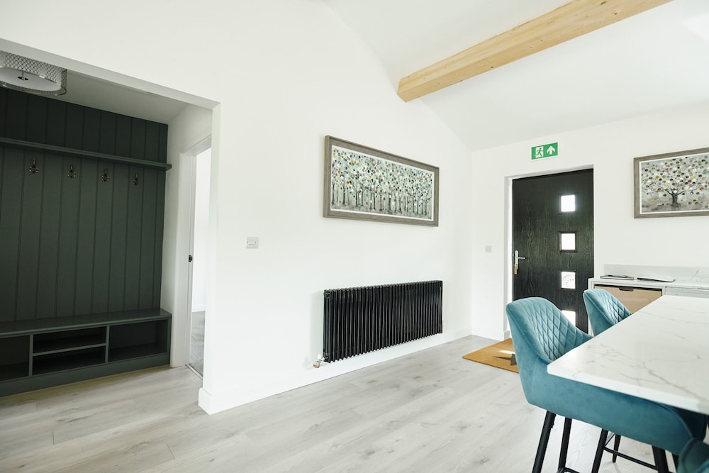 Whernside Lodge