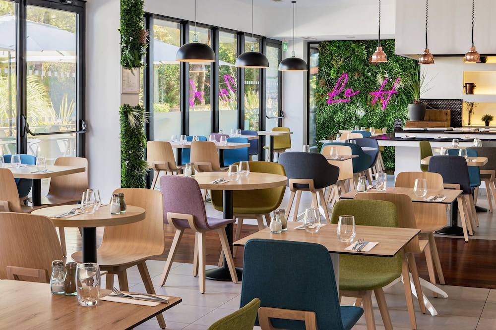 Vitrolles Vacations - Holiday Inn Marseille Airport, an IHG Hotel - Property Image 8
