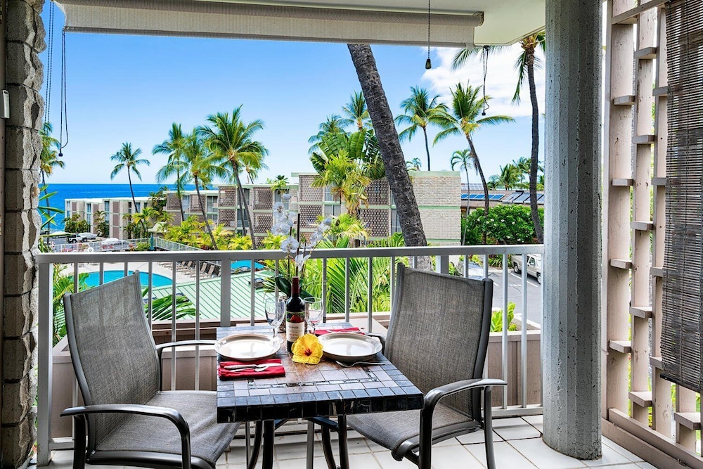 Beautiful Ocean Views - Top Floor - Concierge Included - Vrkcv