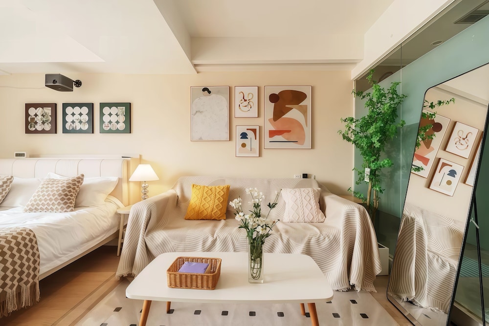Shanghai Hills & Chiya BoutiqueApartment