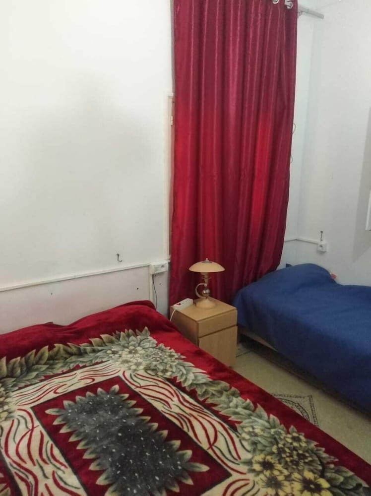 AliWali Room near Airport Tunis Carthage