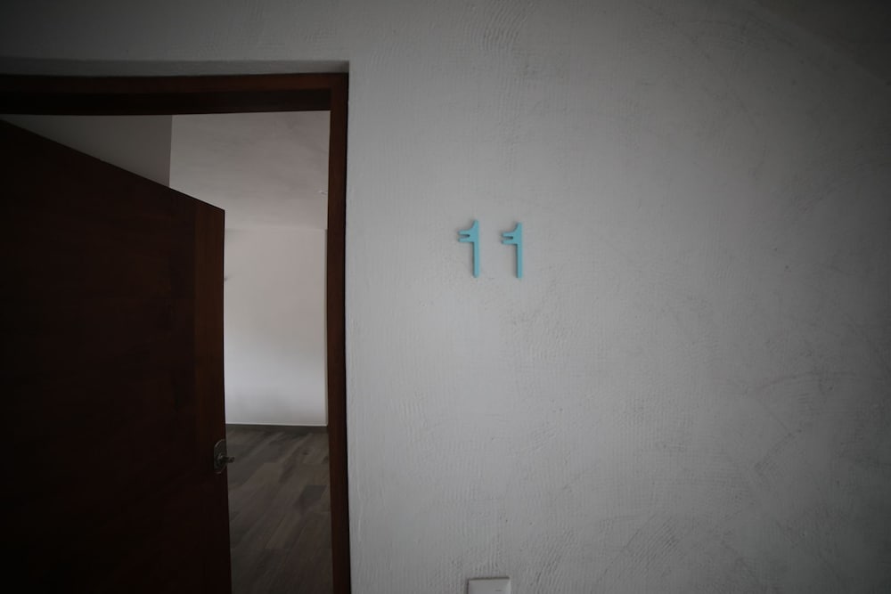 IK Zama 11