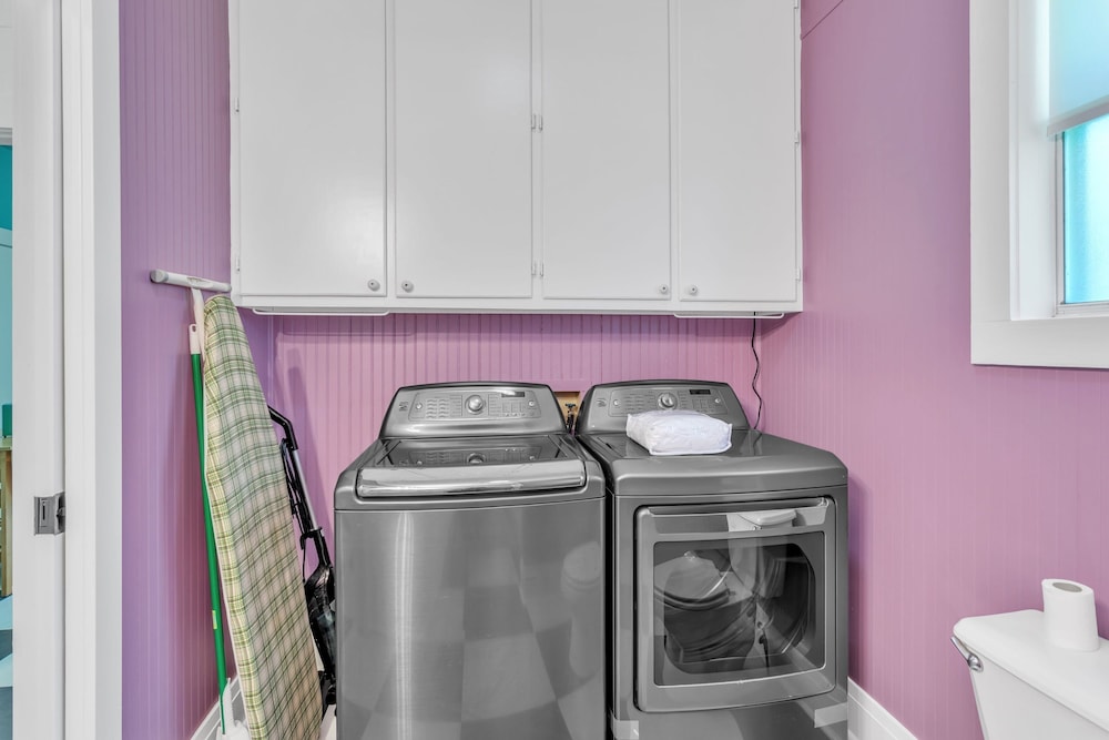 Retro Revival With Modern Luxury 3 Bedroom Home