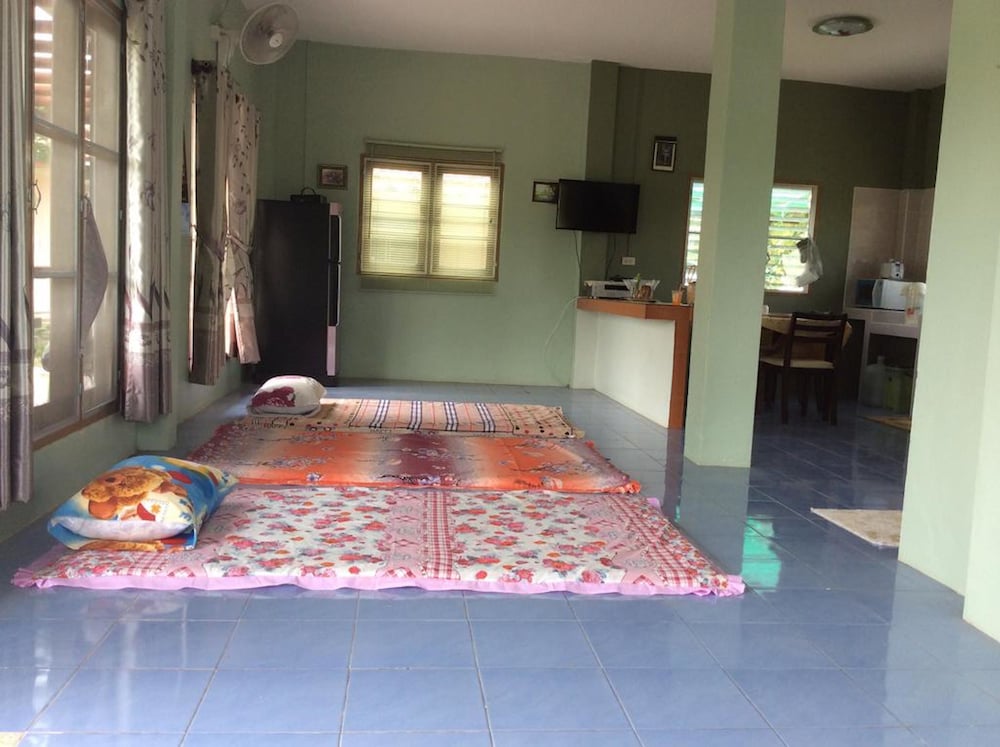Chaleena Homestay