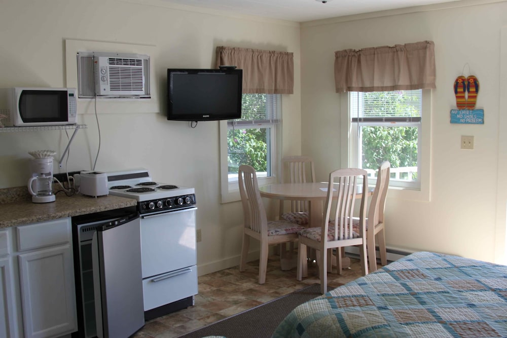 Drakes Island Resort - Property Image 28
