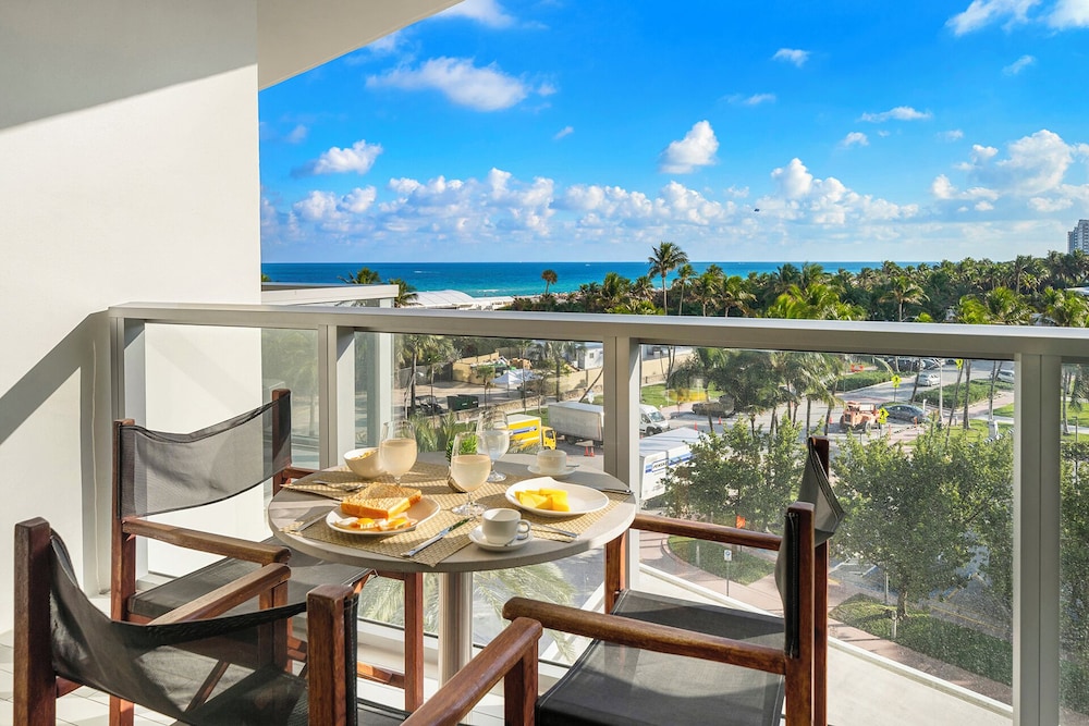Luxury Vacation Rentals in South Beach by LRMB