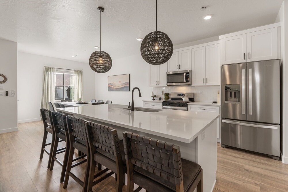 Long Drive 4 Bedroom Townhouse
