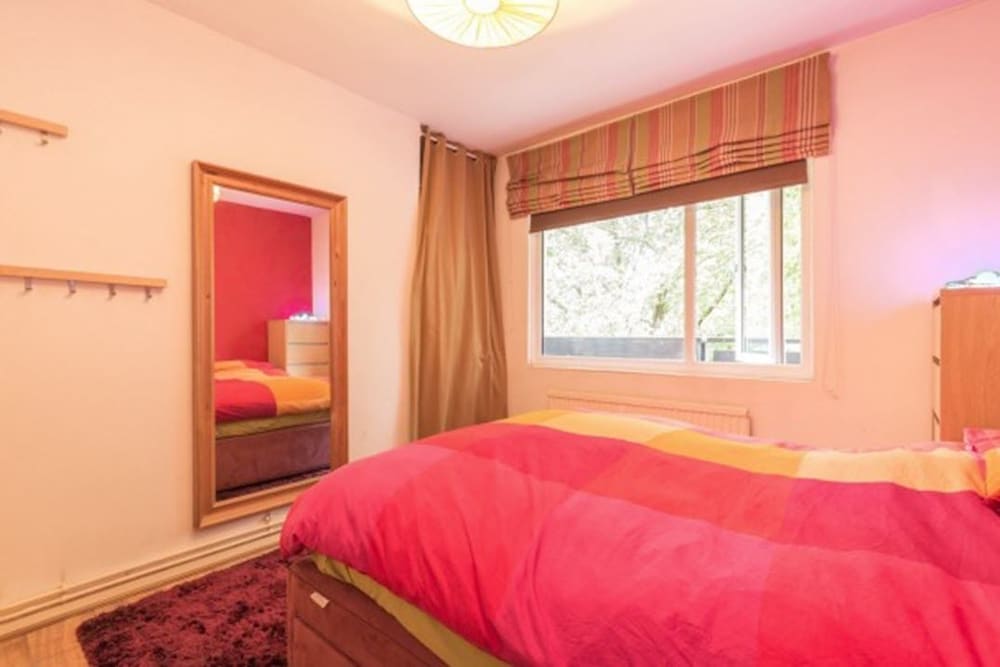 Eson2 - Chancery Lane Hideaway