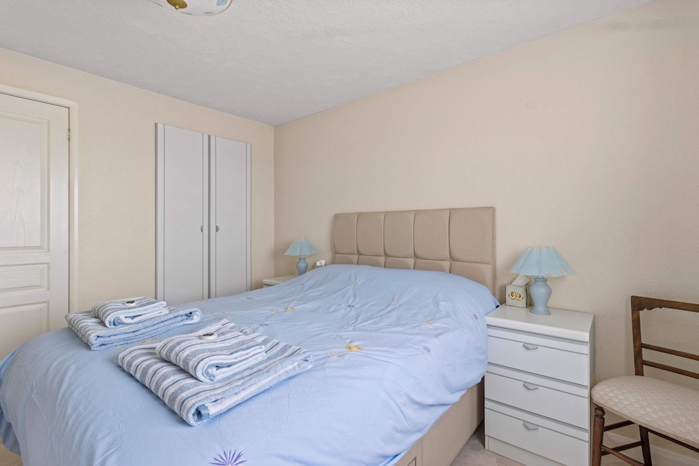 The Coastal Crab - Family-friendly Three-bed Beach House in Pevensey