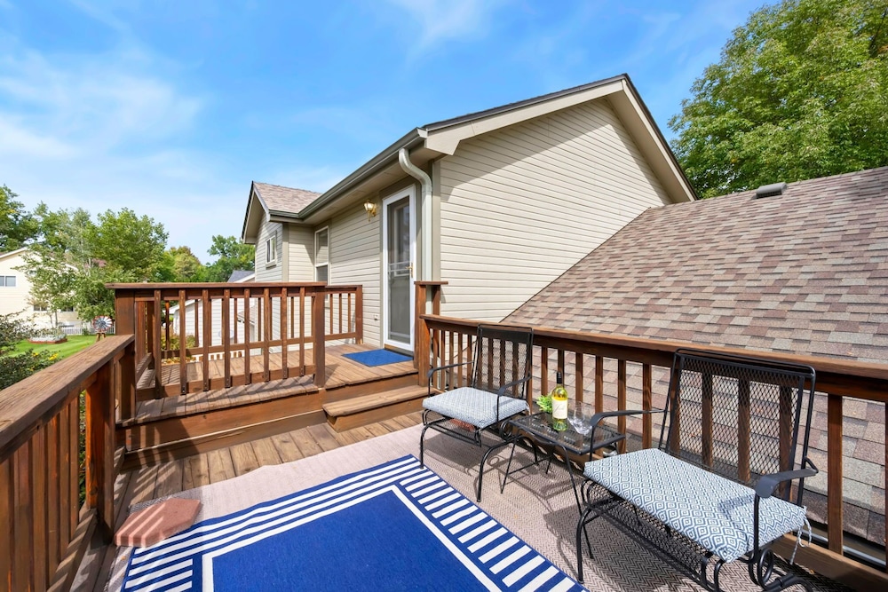 Shady Grove 4 King Beds, Dog Run & Outdoor Fun