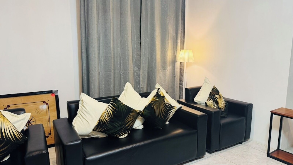 Peaceful Nadi Base Retreat