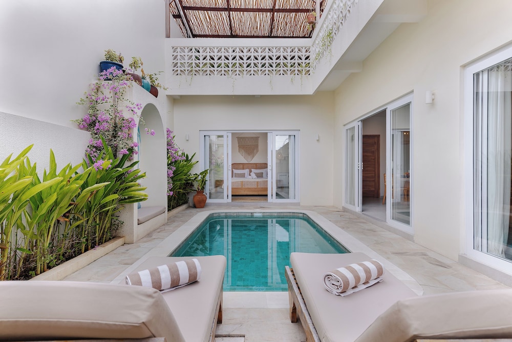 Mata Biru Villa by Betterplace