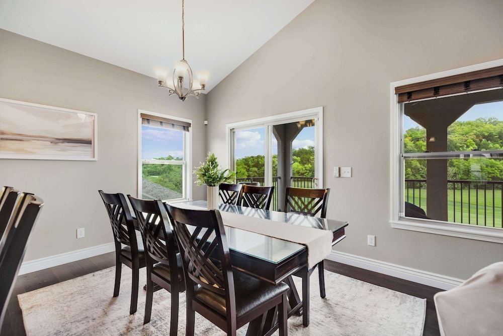 Fairway Lake Retreat