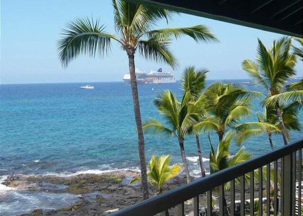 Ocean Front - Walk to Kona Town! - Vrkcv