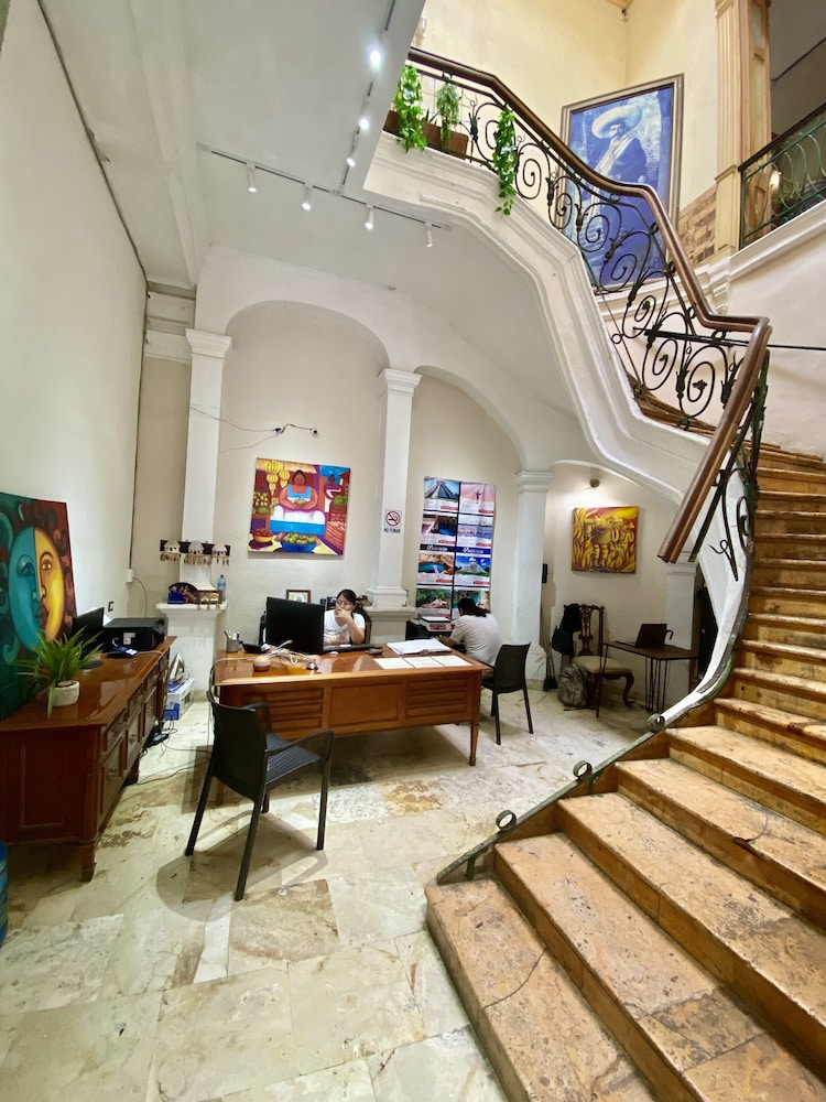 Hostal Zocalo - Hostel