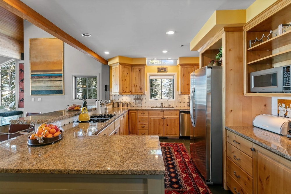 Stag Lodge at Deer Valley Resort - Three Bedroom Residence with Loft and Spa #14 3 Condo