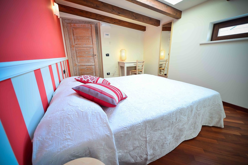 Casale905