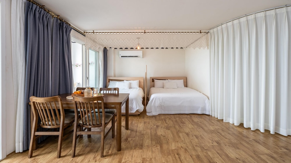 hotel room