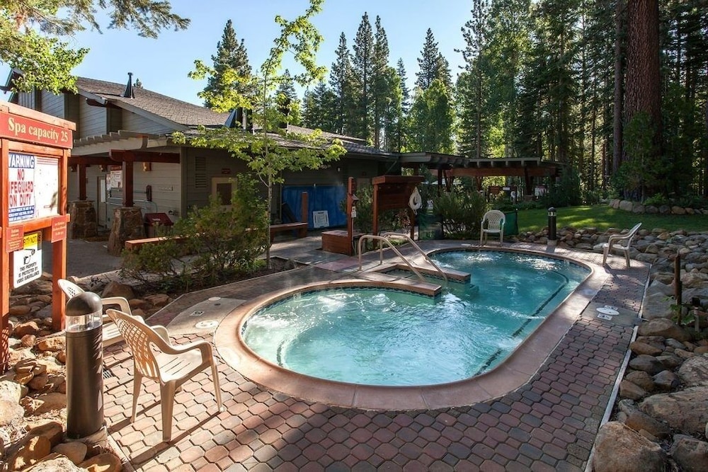 Indian Hills 6021 2 Bedroom Townhouse
