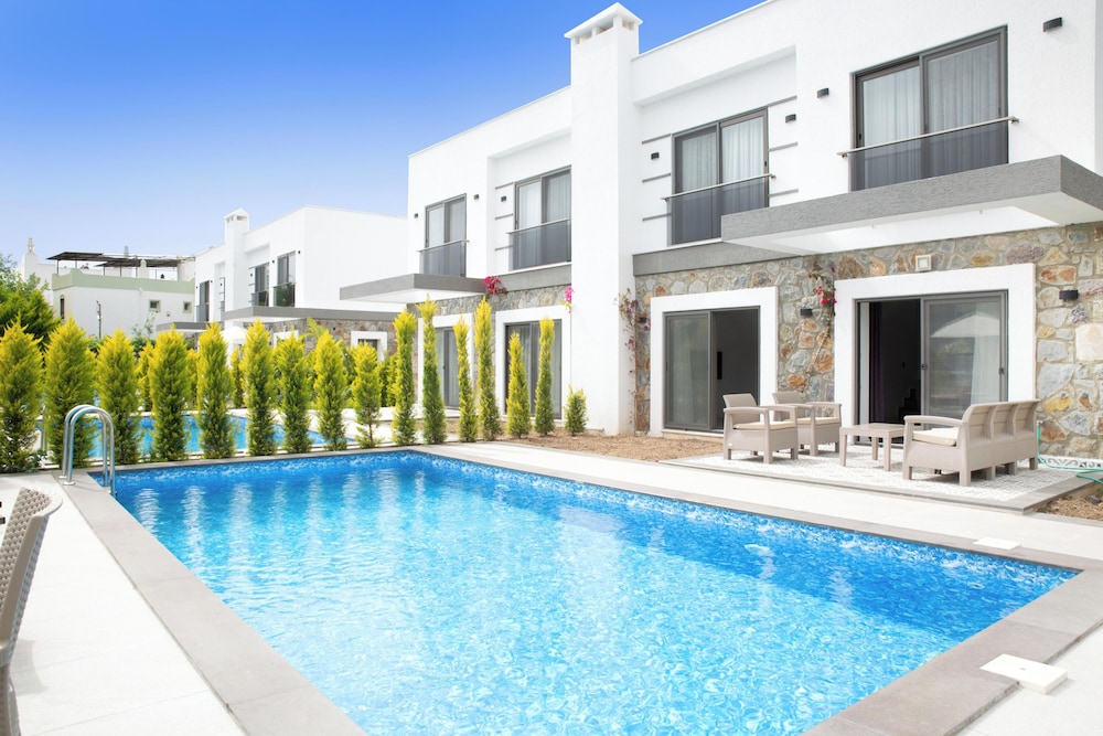 İmportantTravel BD4108 2Bedroomed Villa