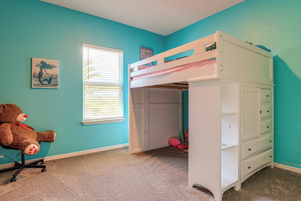 Spacious Home Near Dtwn Psl: Travel Nurses Welcome
