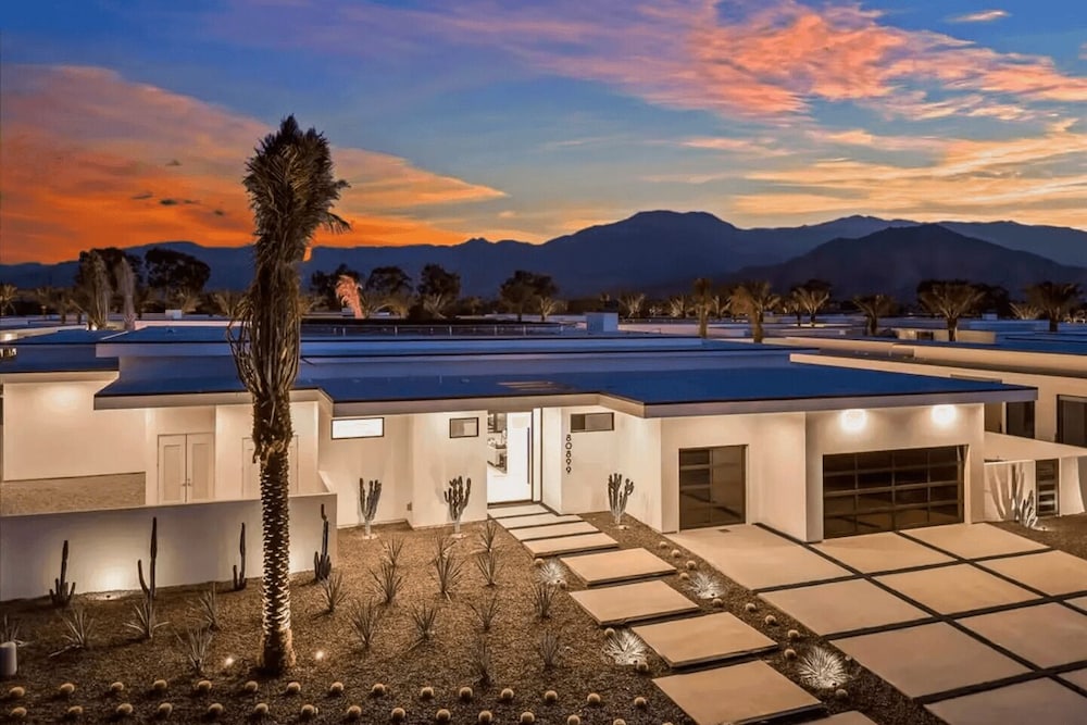 Sleeps 28 2 Luxe Villas w/ Pickleball Court Bravo Villas Dorada by Avantstay
