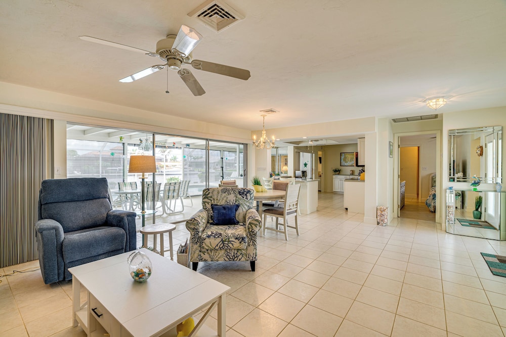 Cape Coral Gem: Patio, Pool & Boat Slip