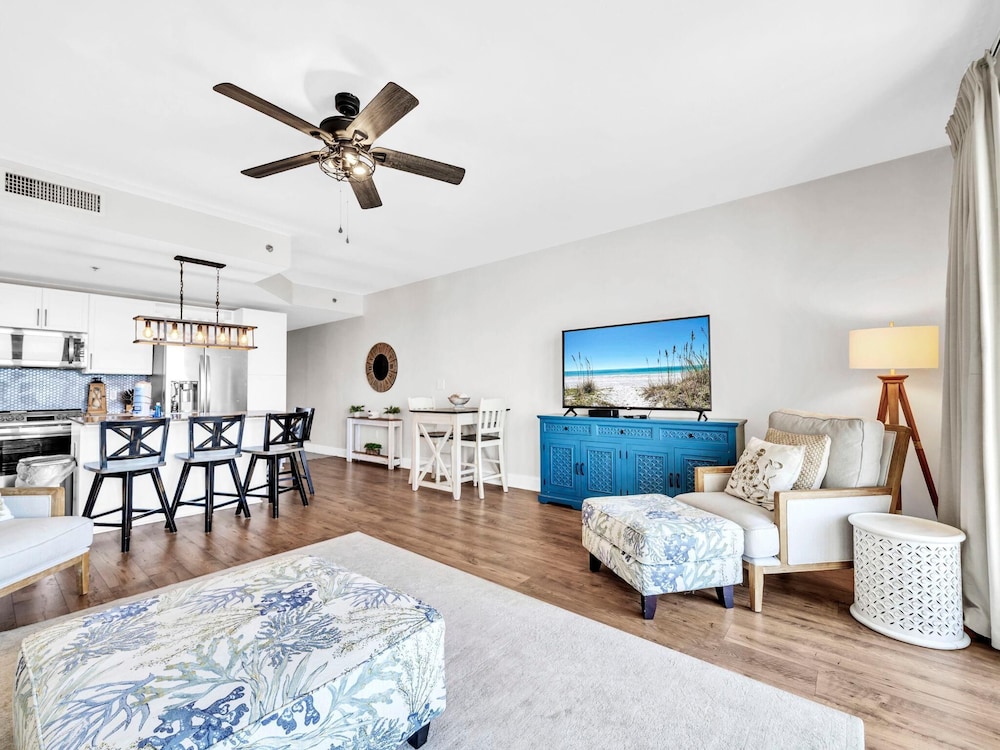Laketown Wharf 1213