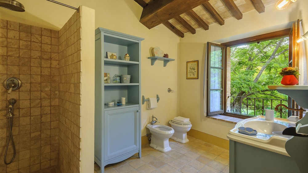 Ca Seppe 10 2 by Marche Holiday Villas
