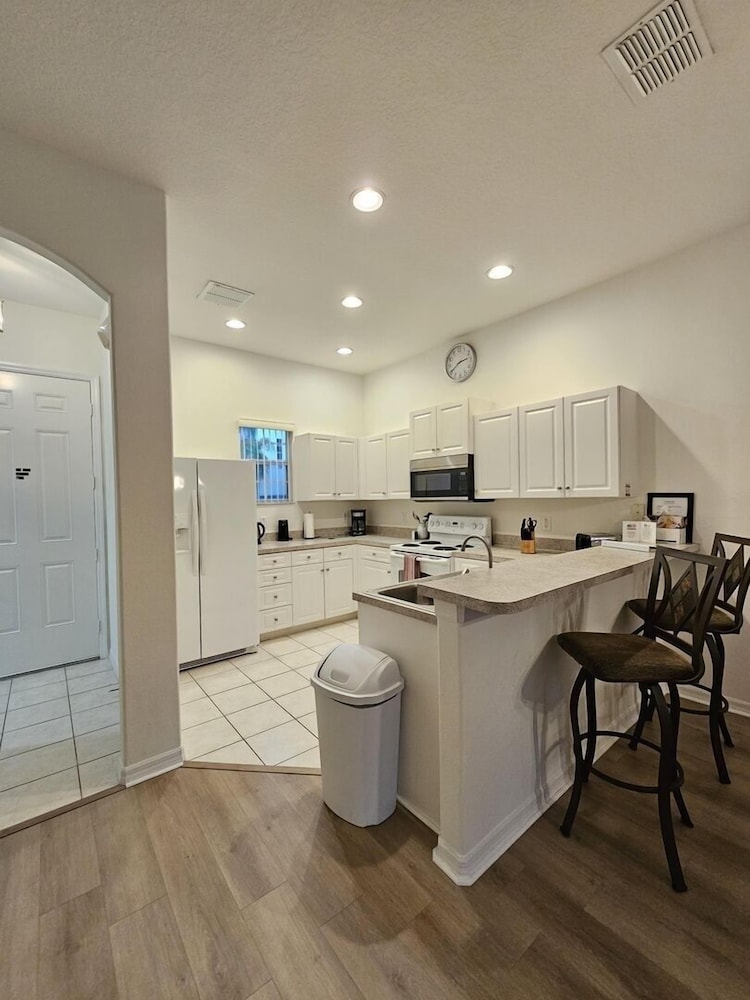 Th211bd Tuscan Hills 4 Bed 4 Bedroom Home