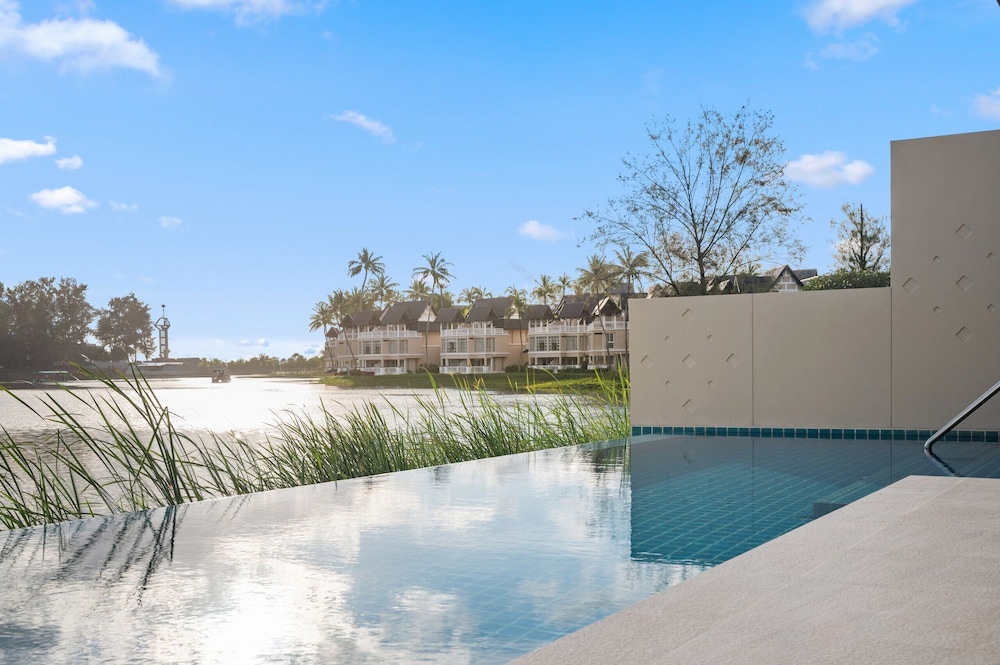 Angsana Oceanview Residences by Banyan Living view 2